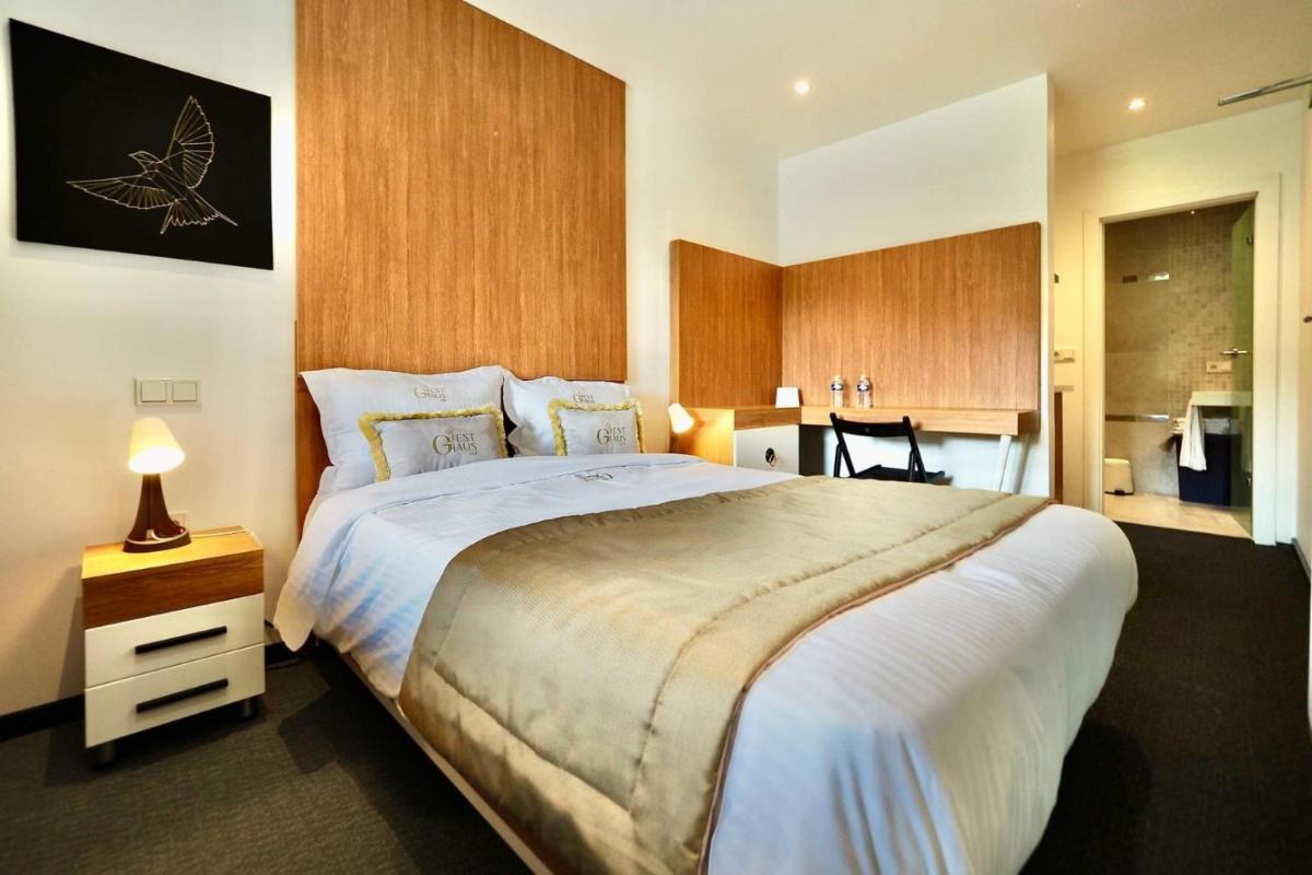Guesthaus 1 - Housity