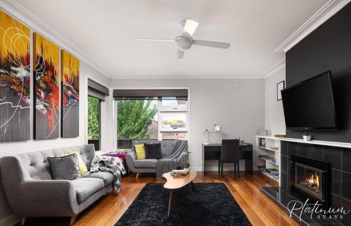 Luxury On Webster - Housity