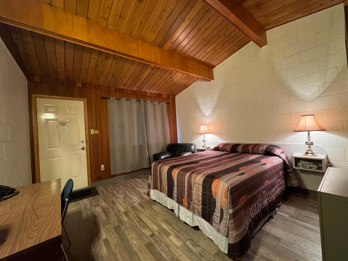 Ace Crown Motel - Housity