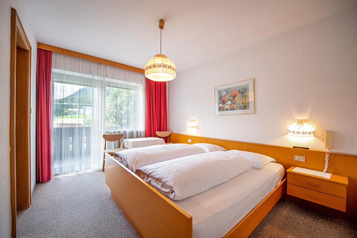 Alara Rooms - Housity