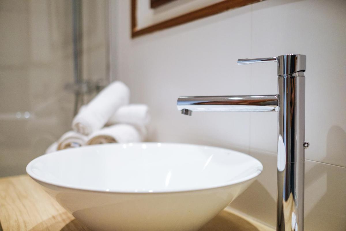 Un baño de Hotel Ciutat Jardi