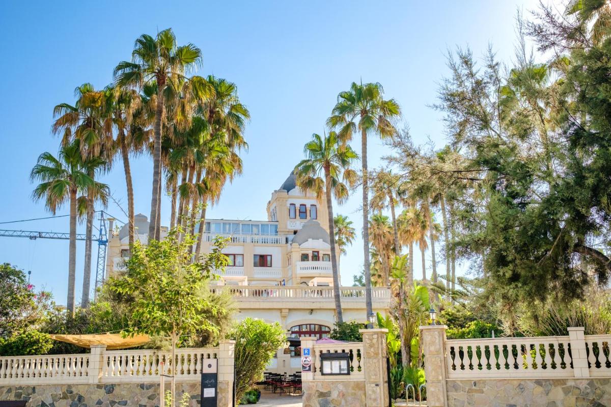 Jardín al aire libre en Hotel Ciutat Jardi
