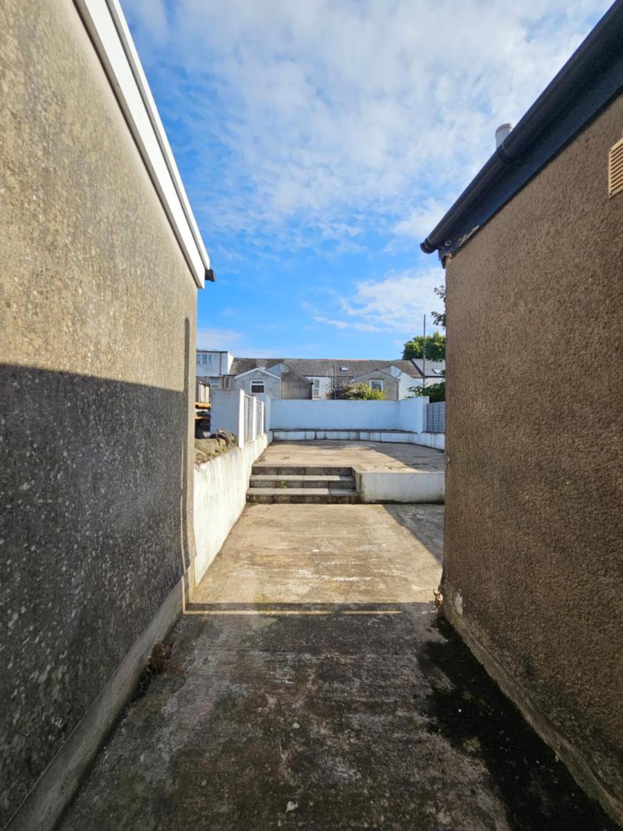 Premium Guesthouse Accommodation for Professionals and Students near Cardiff City Centre - Housity