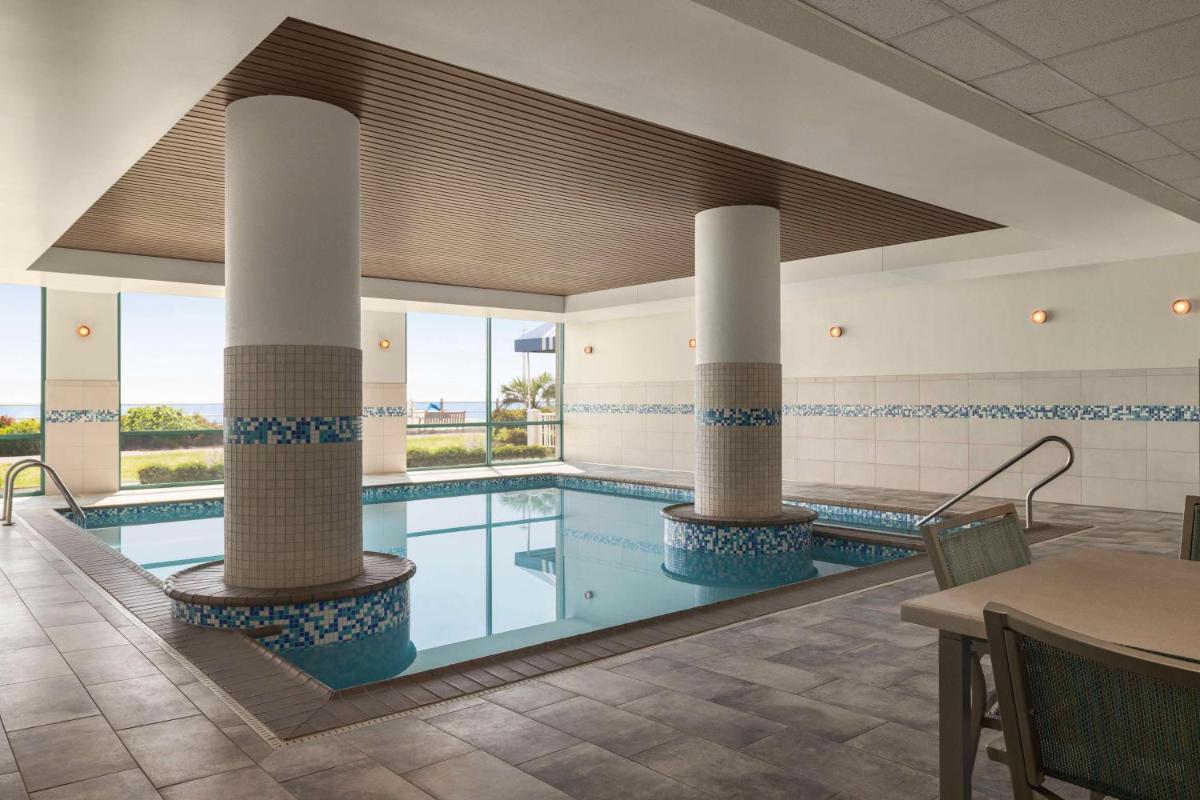 Hampton Inn Virginia Beach-Oceanfront South - Housity