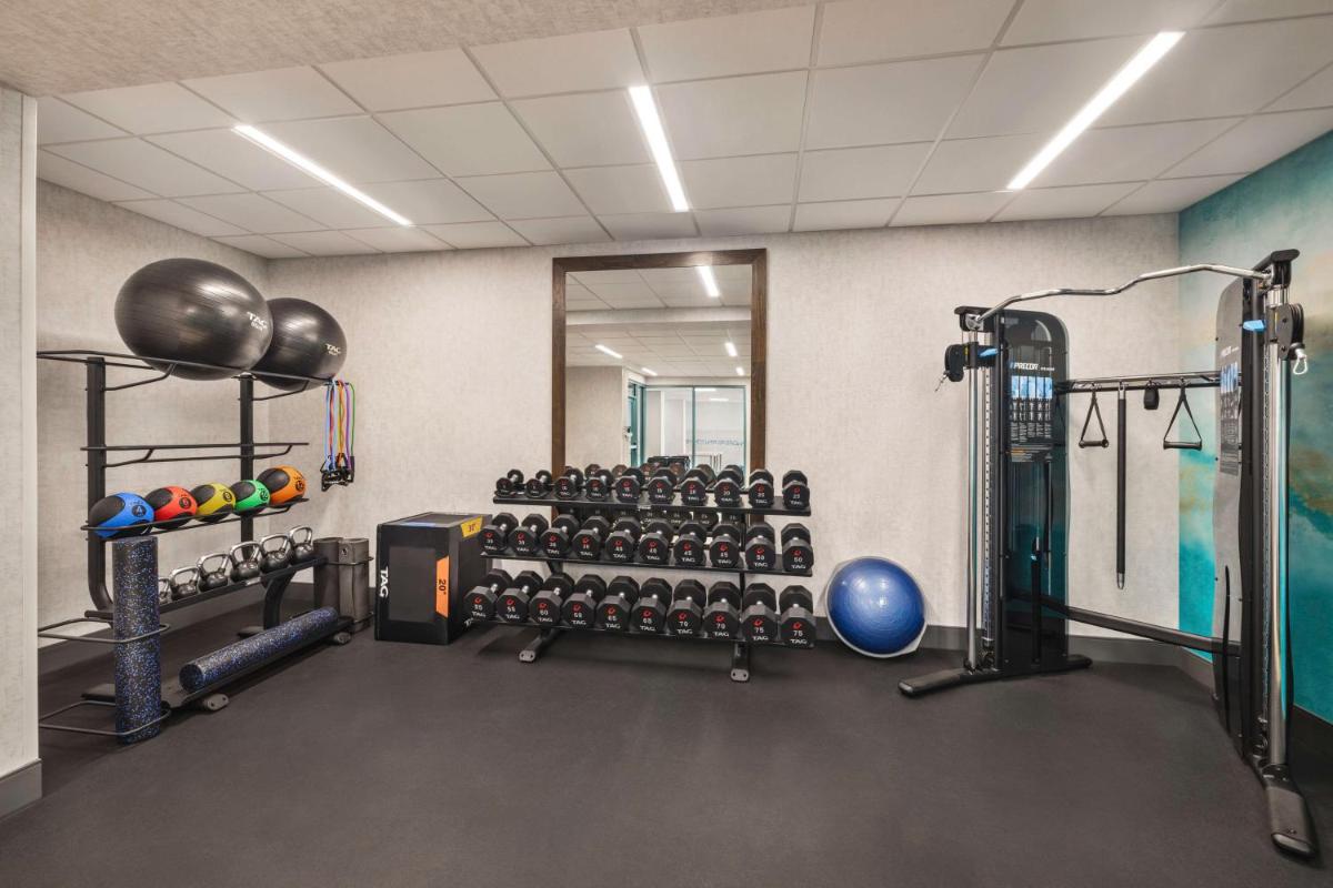 Hampton Inn Virginia Beach-Oceanfront South - Housity
