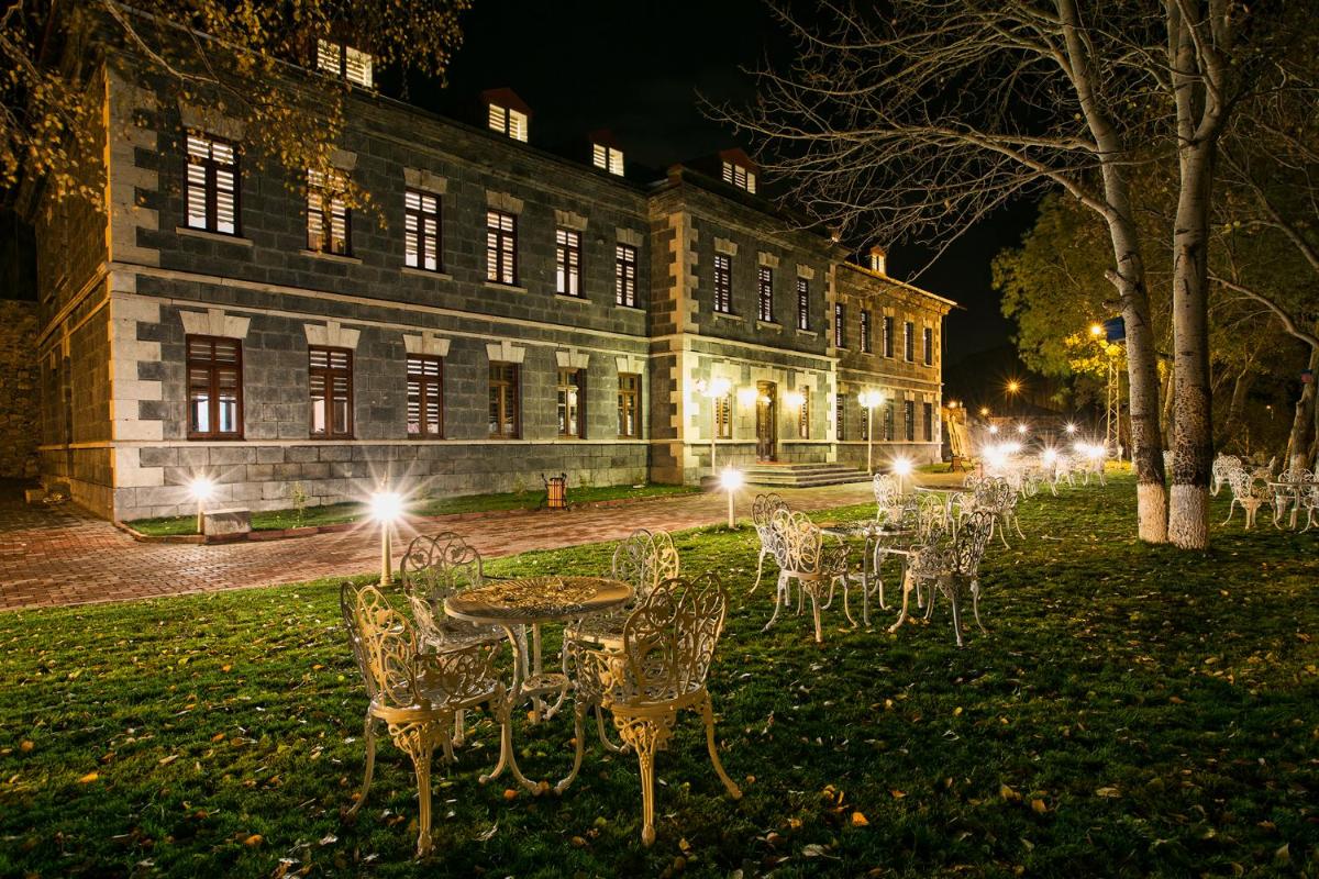 Hotel Katerina Sarayı 1877 - Housity