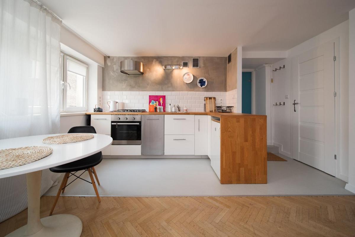 Wiejska 20 by Homeprime - Housity