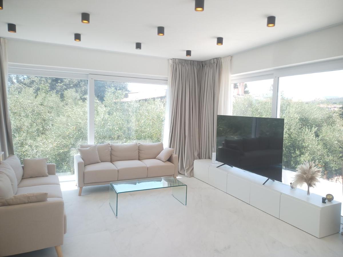 Smart Luxury Suites & Apartments - Housity