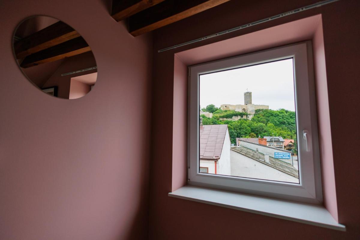 Apartamenty Mostowa - klimatyczny nocleg z widokiem w centrum Iłży - Housity