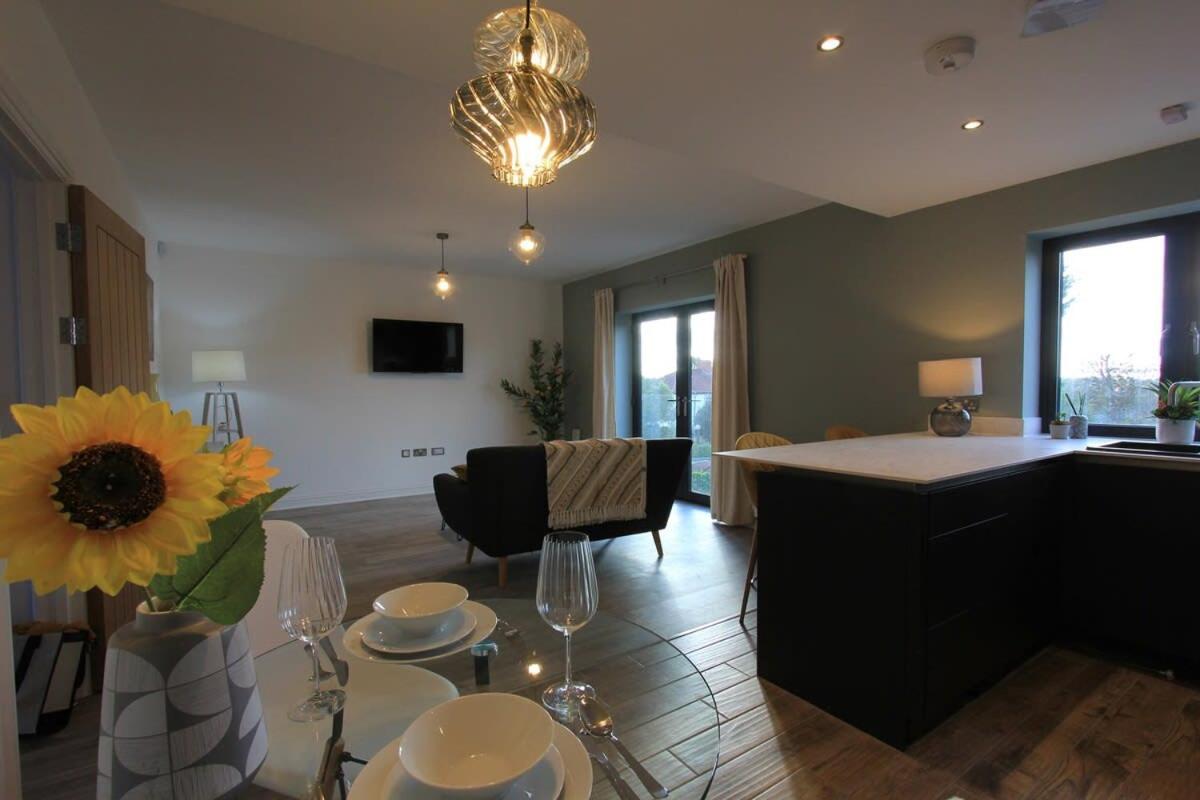 Cabot Mews Apartment 4 - Housity
