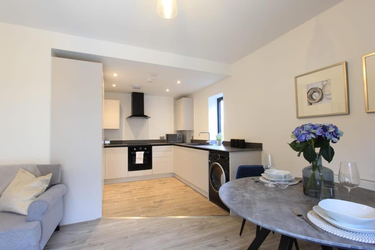 Cabot Mews Apartment 5 - Housity