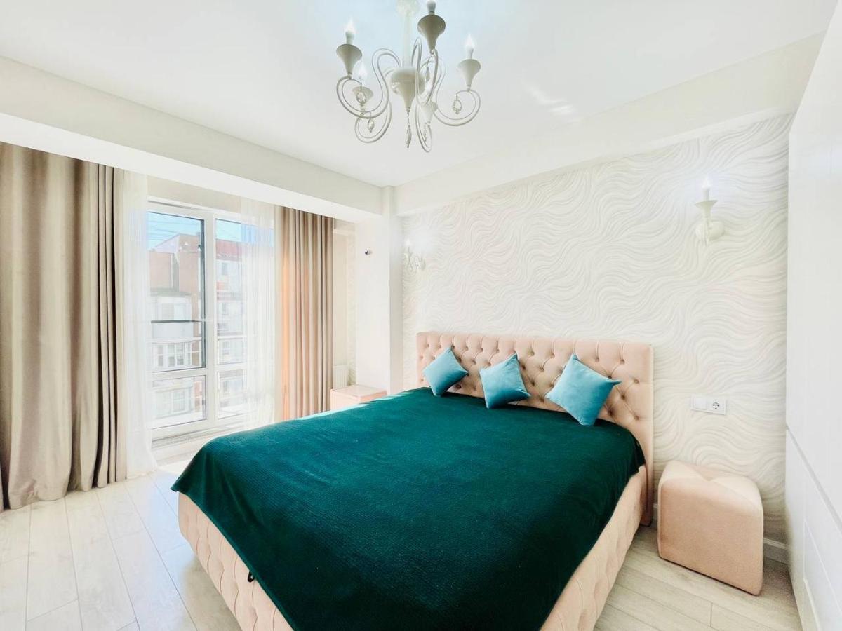 Suitetrails - 2 комнатная квартира, Chirie Apartament 2 camere Terasa