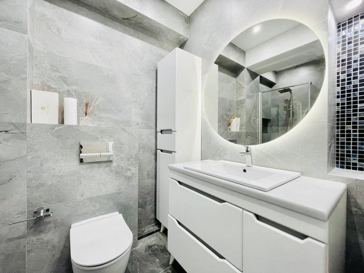 Suitetrails - 2 комнатная квартира, Chirie Apartament 2 camere Terasa