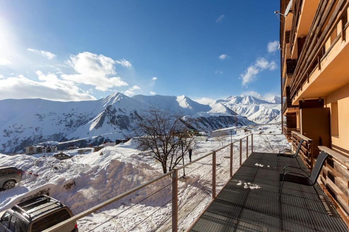 Cozy and Comfortable Apartment in Gudauri - Hizvo