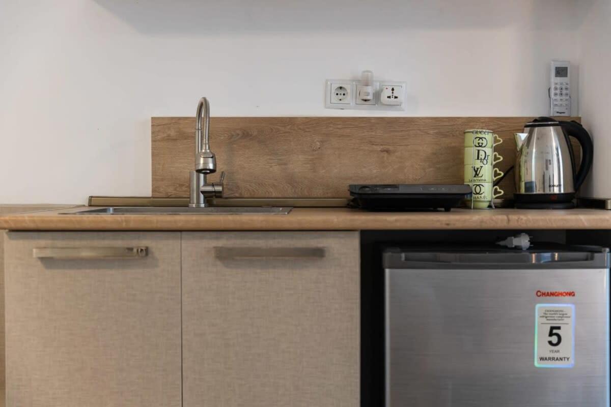 Cozy Studio Apartment For 3 with a pool - Housity