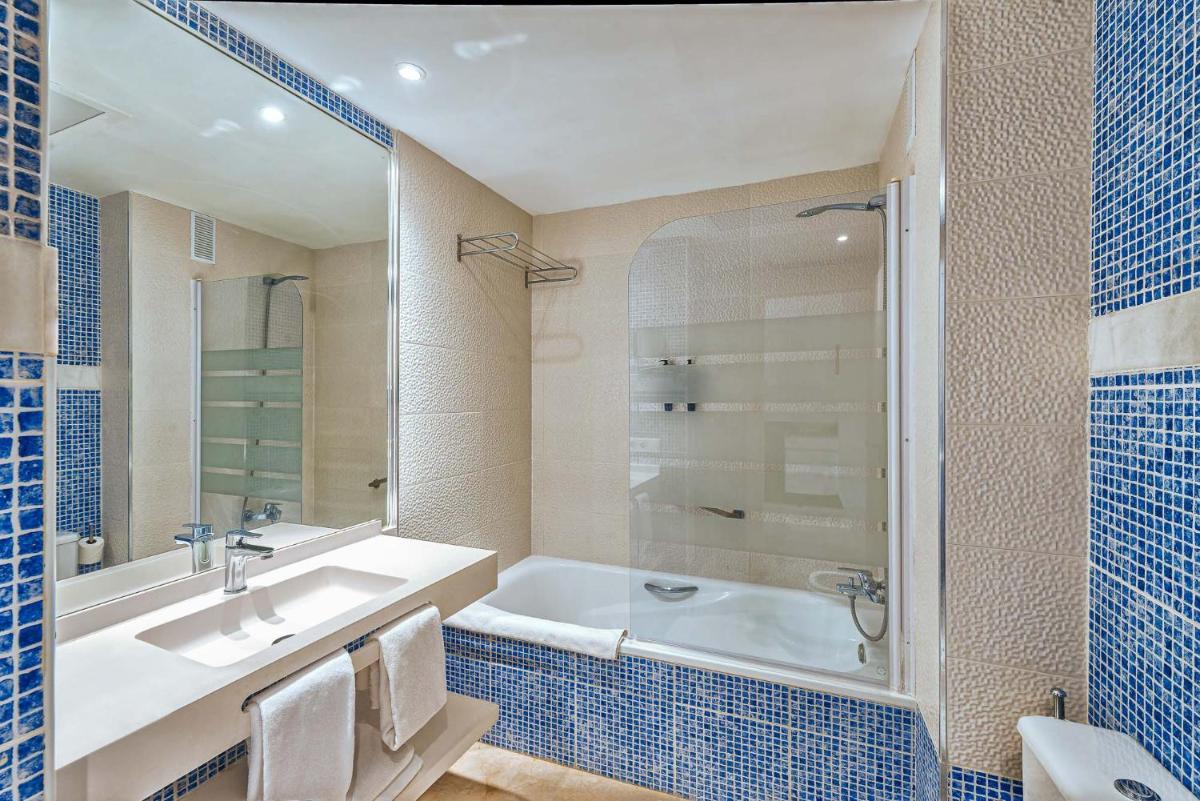Un baño de Benalmadena Palace Spa