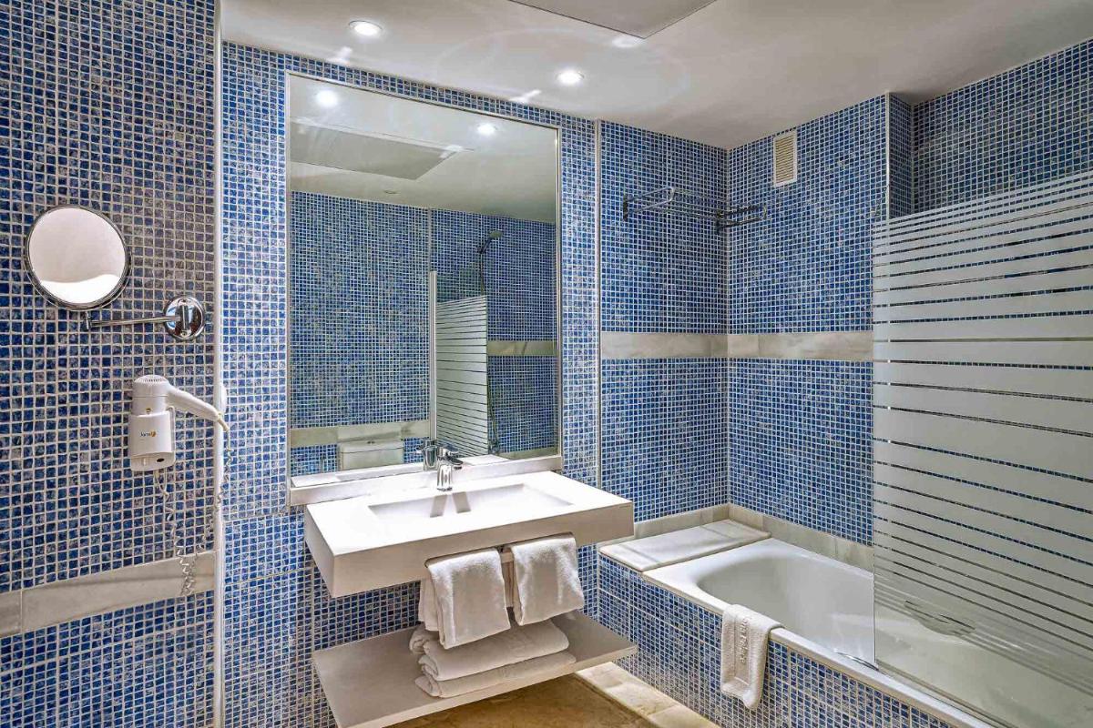 Un baño de Benalmadena Palace Spa