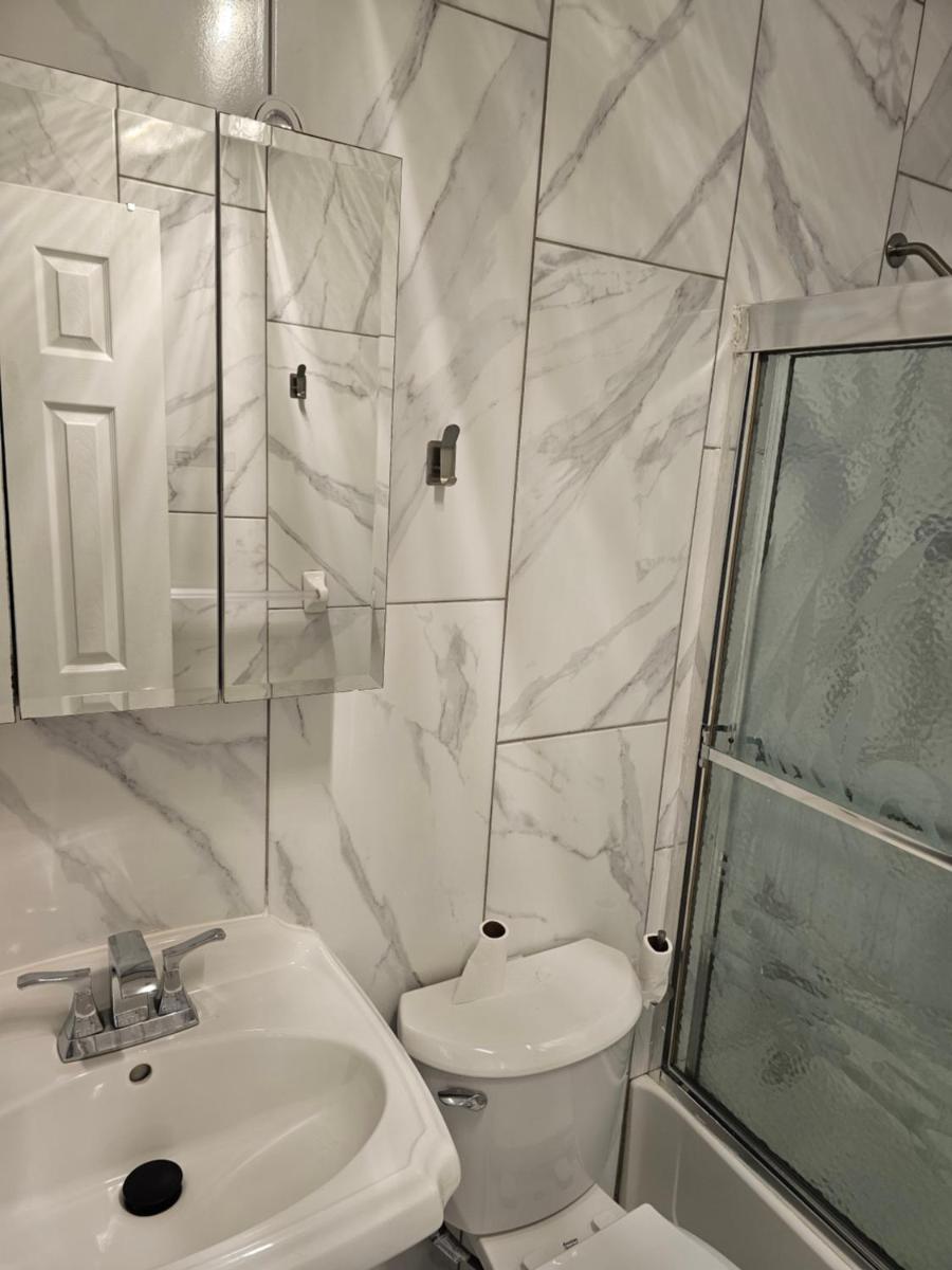 Cozy & Relax LLC Airb&b - Housity