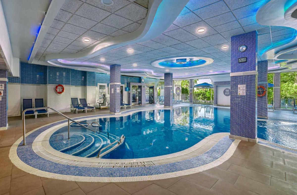 Piscina en o cerca de Benalmadena Palace Spa