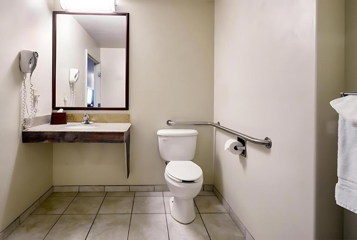 Yellowstone Park Hotel - Housity