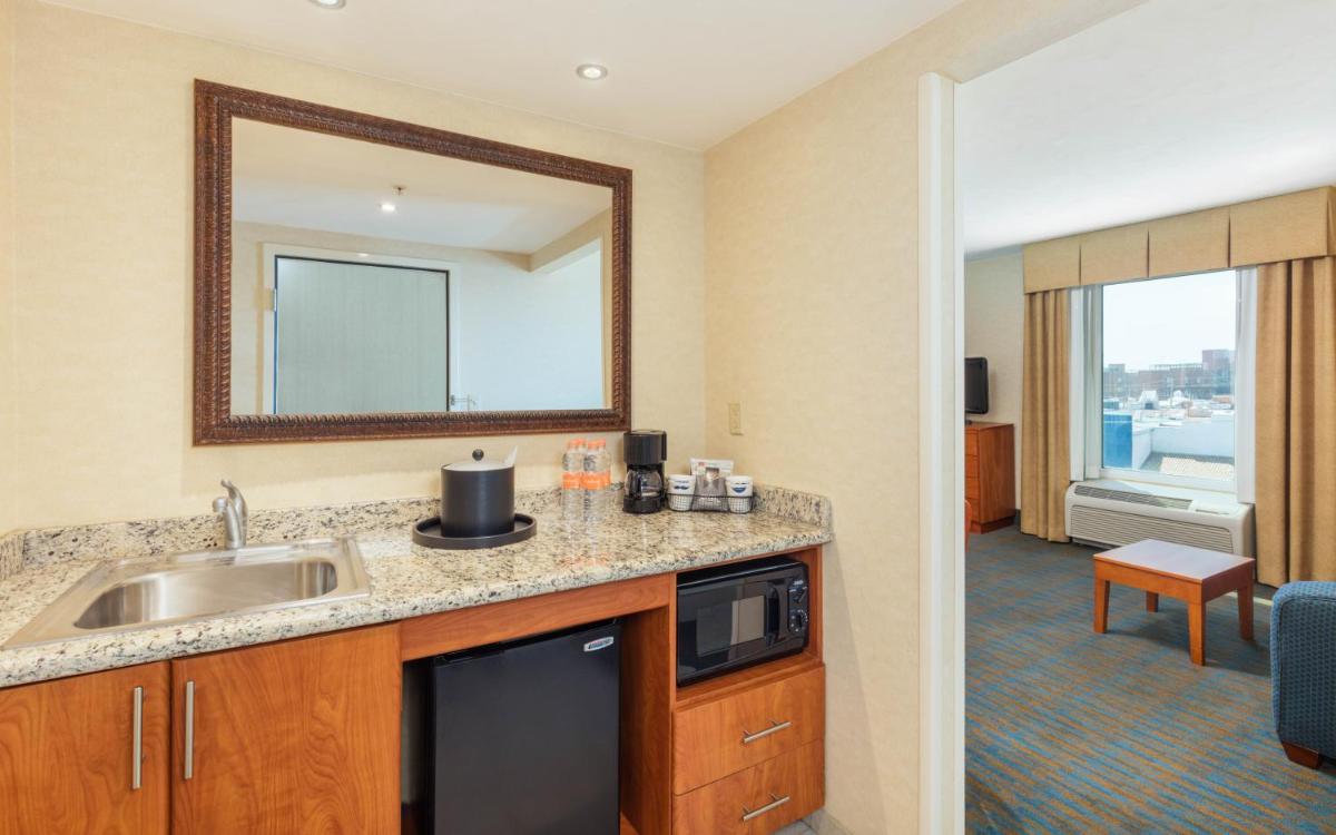 Hampton by Hilton Queretaro Tecnologico - Housity