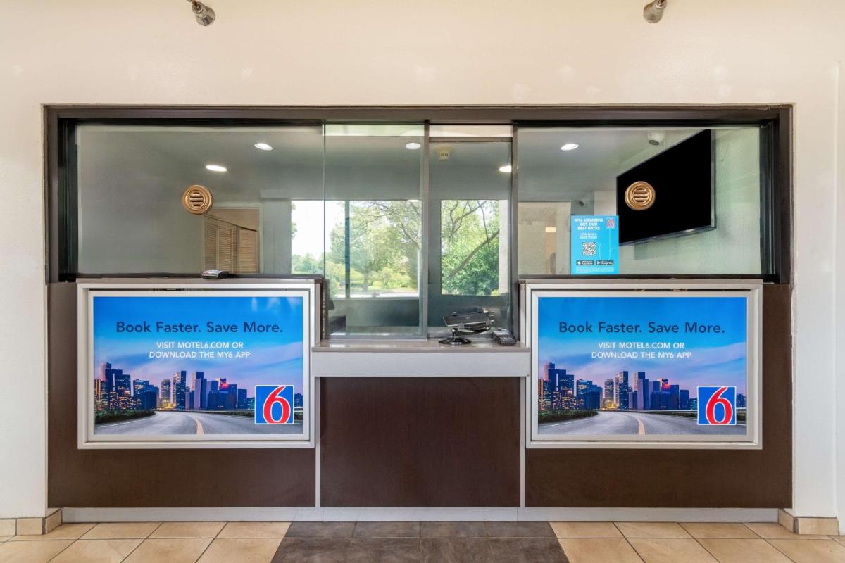 Motel 6-Rolling Meadows, IL - Chicago Northwest - Housity