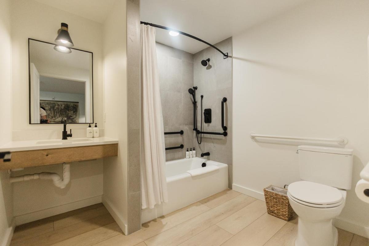 Wonderstone at Glacier - Housity