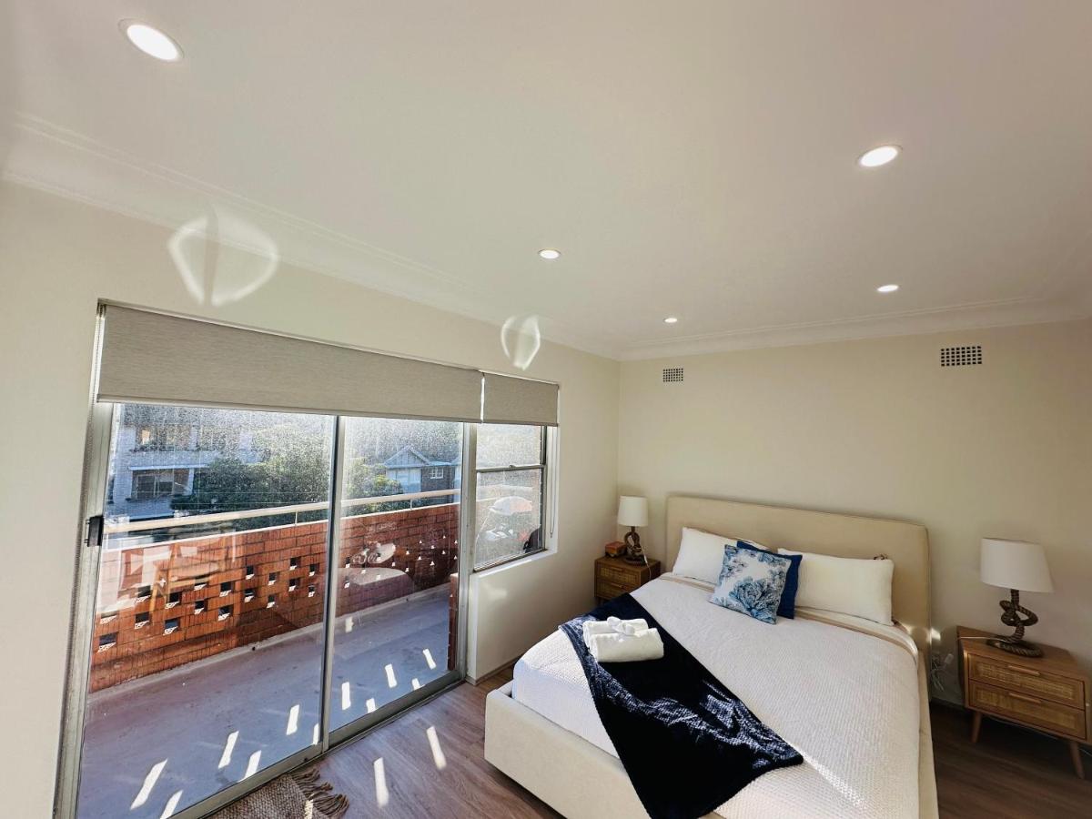 Suitetrails - Coogee Sunrise shared Apt with Balcony & Work Desk