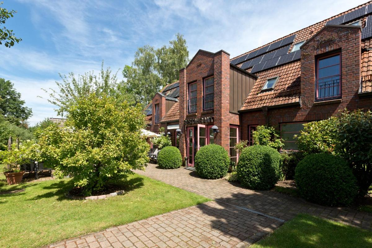 Hotel ARTE Schwerin - Housity