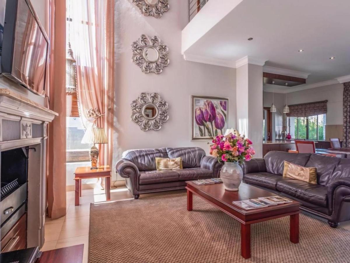 Fairview Manor - Hizvo