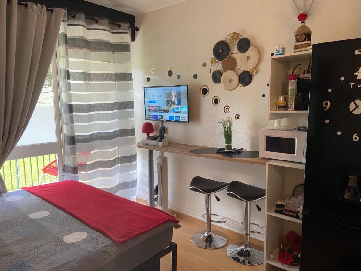 Charmant Studio - Housity