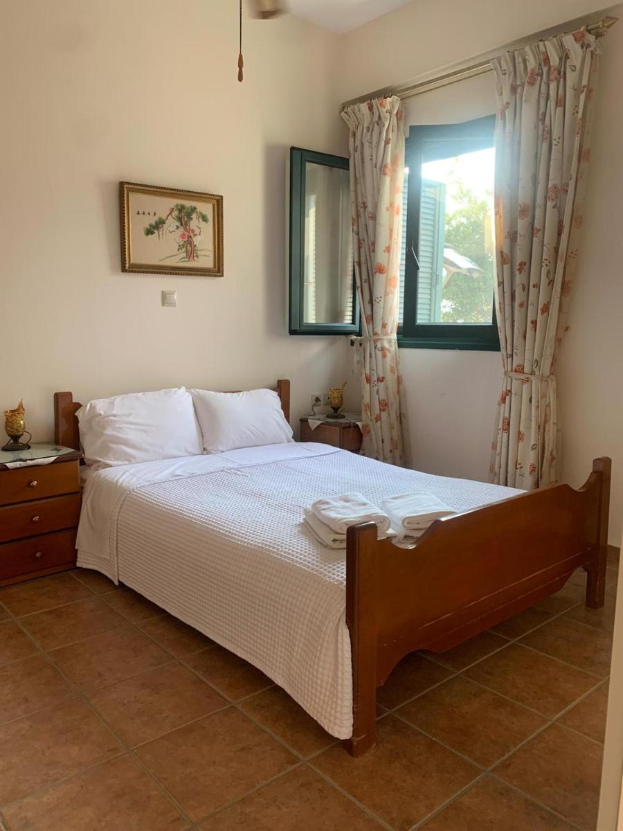 Vatoulia House - Housity