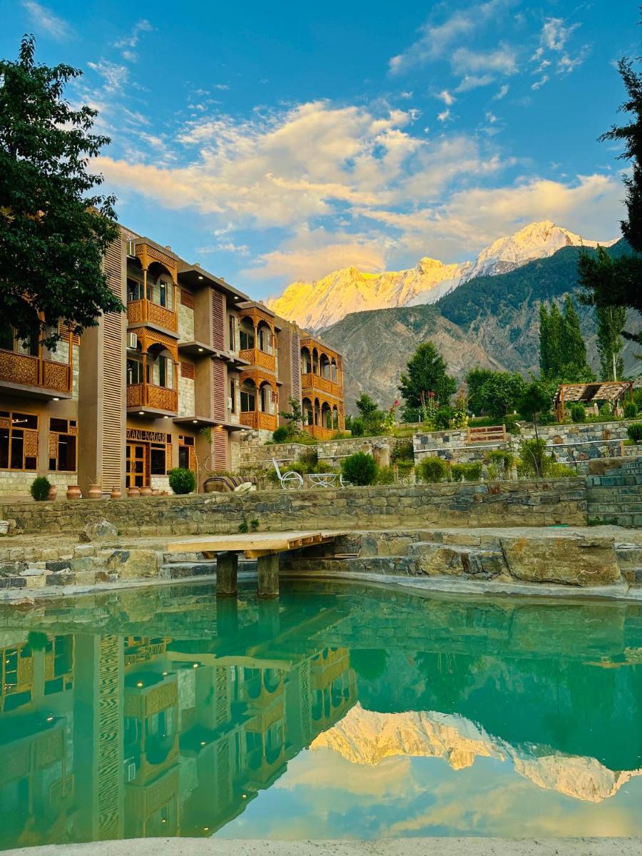 Dumani Nagar Hotel & Resort - Housity