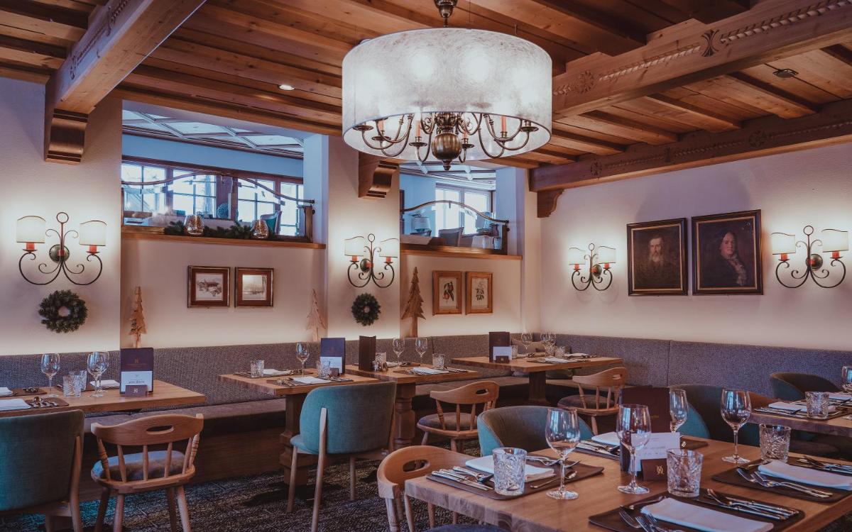 Österreichischer Hof-im Bademantel direkt in die Alpentherme - Housity
