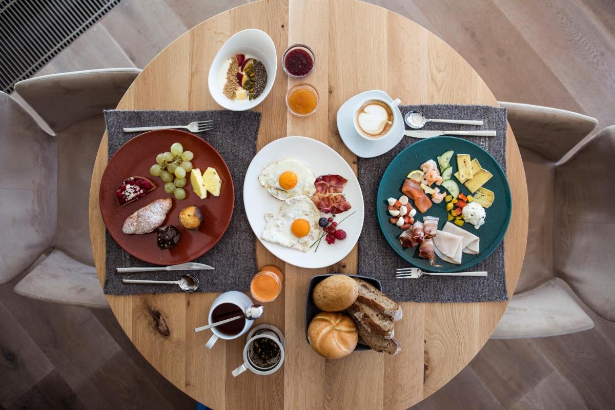 Hotel Winkler Sport & Spa Resort - Housity