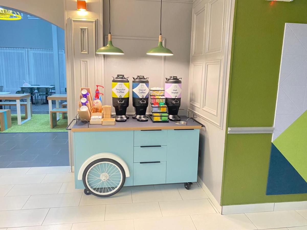 Spark By Hilton Galveston - Housity