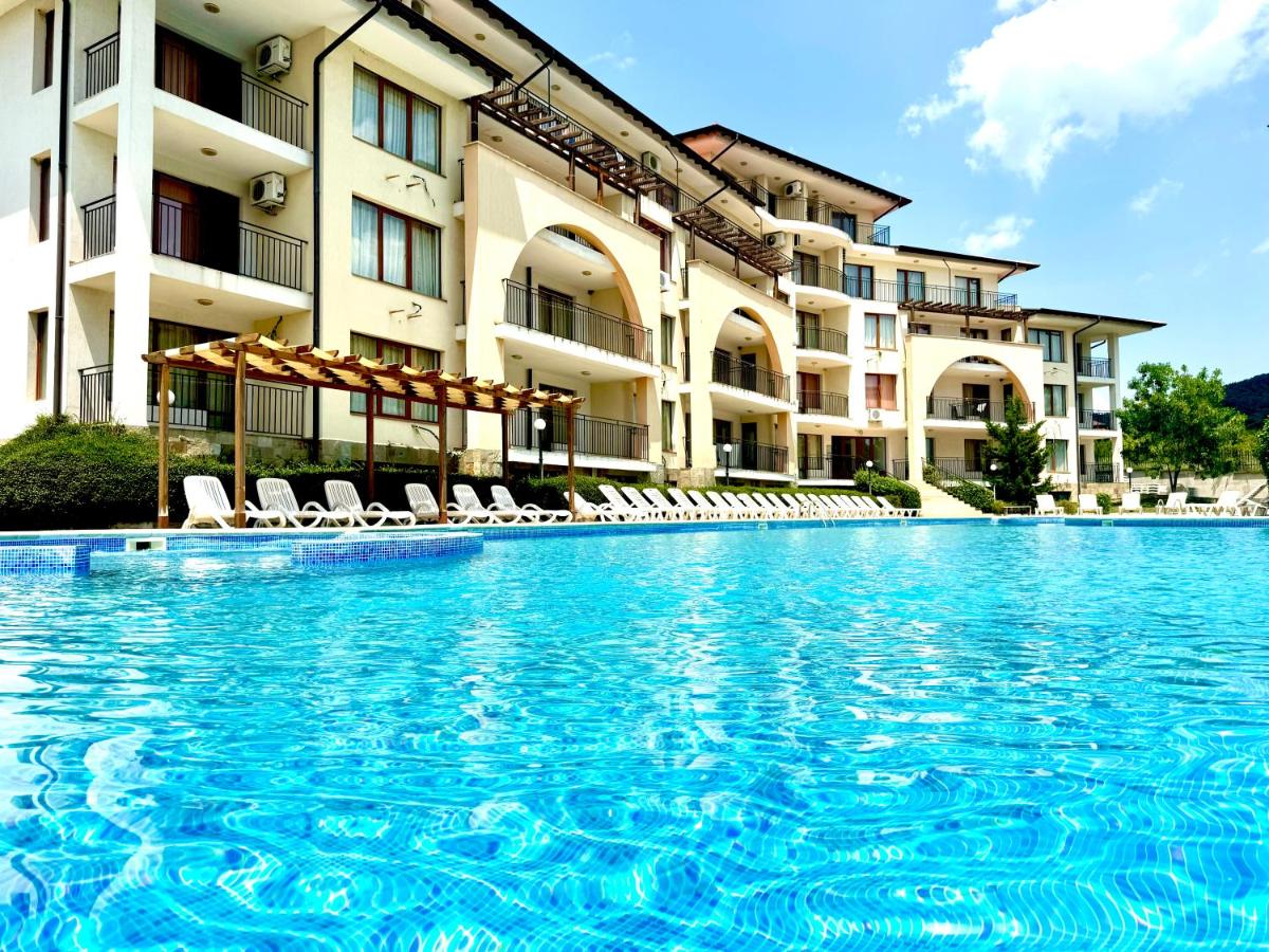 Arkite Complex - Housity