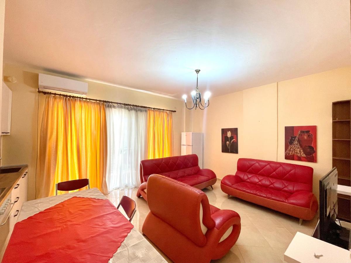 Red apartment - Hizvo