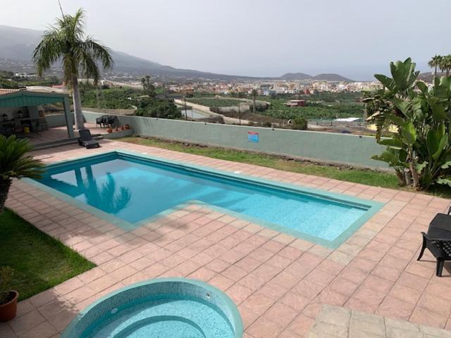 La Camuesa-Adults Only - Housity