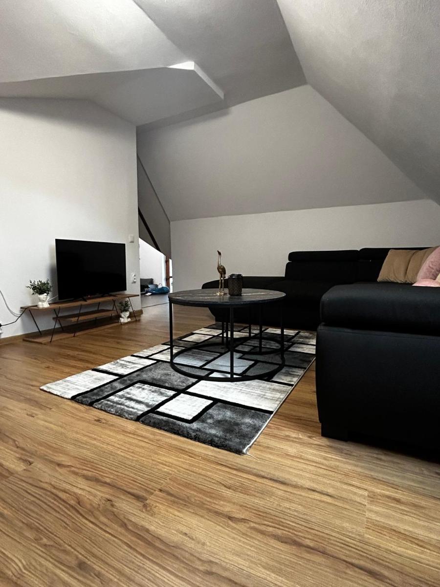 Vik. Apartment - Housity