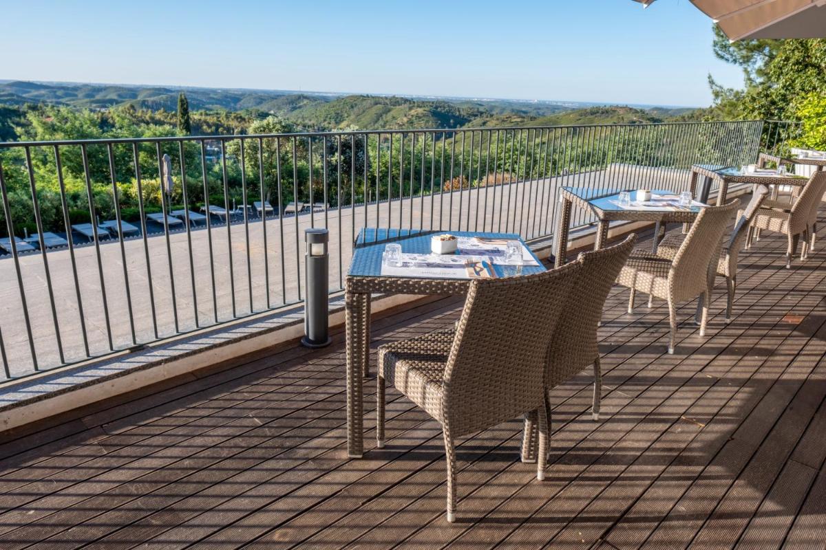 Uma varanda ou terraço em Monchique Resort & Spa