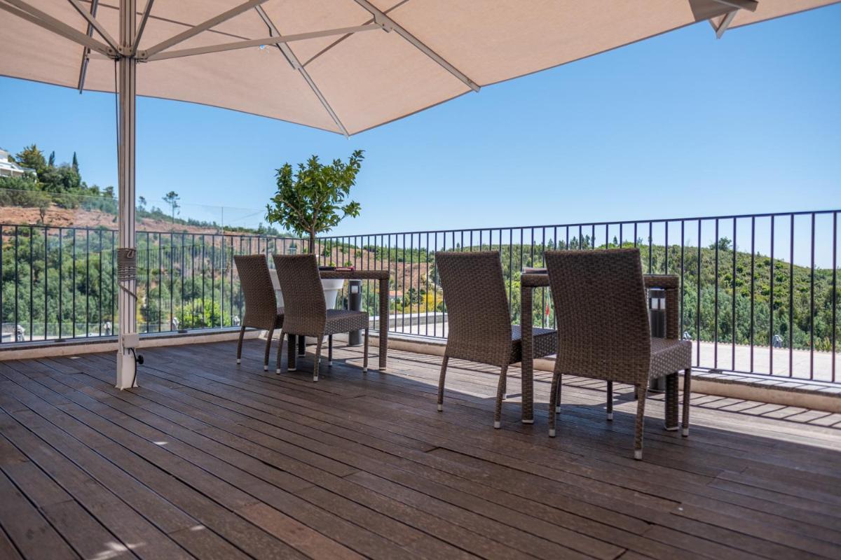 Uma varanda ou terraço em Monchique Resort & Spa