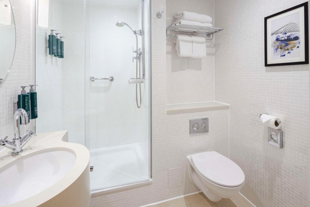DoubleTree by Hilton Manchester Piccadilly - Housity