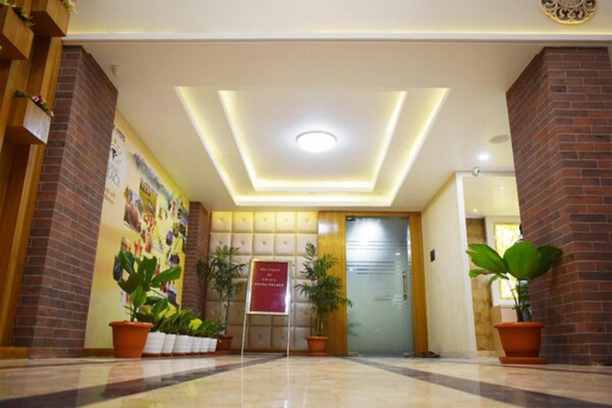 Hotel Royal Palace - Housity