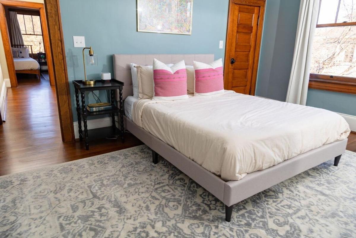 The Winona House - Boutique Hotel Near Downtown - Housity