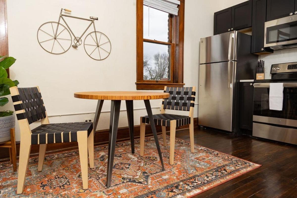 Luxury Multi-unit Historic Building Near Downtown - Housity