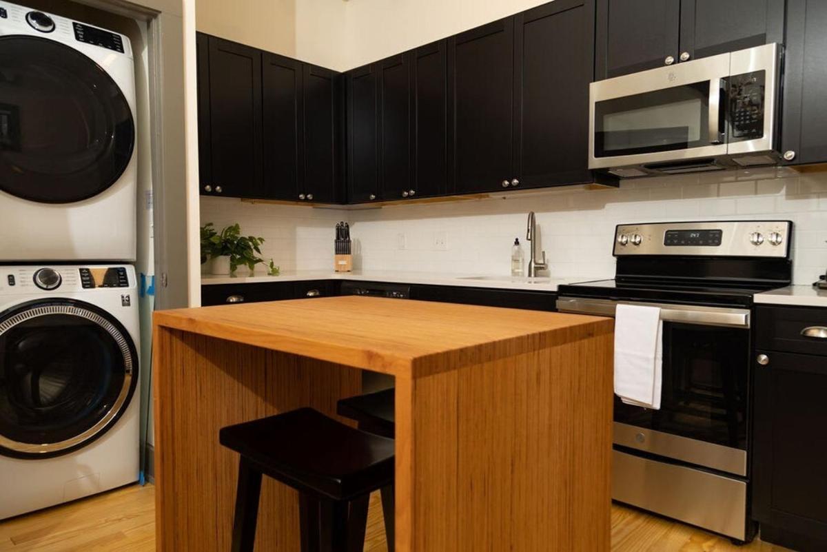 Luxury Multi-unit Historic Building Near Downtown - Housity