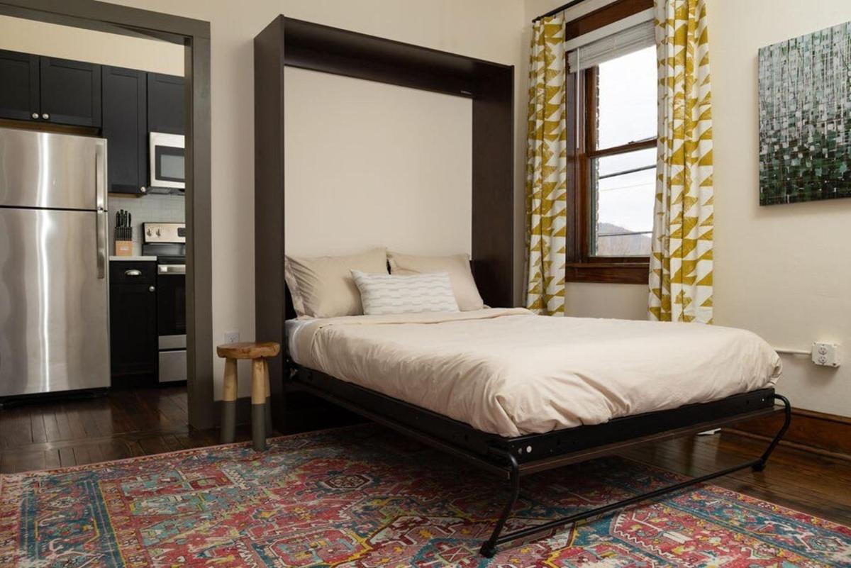 Luxury Multi-unit Historic Building Near Downtown - Housity