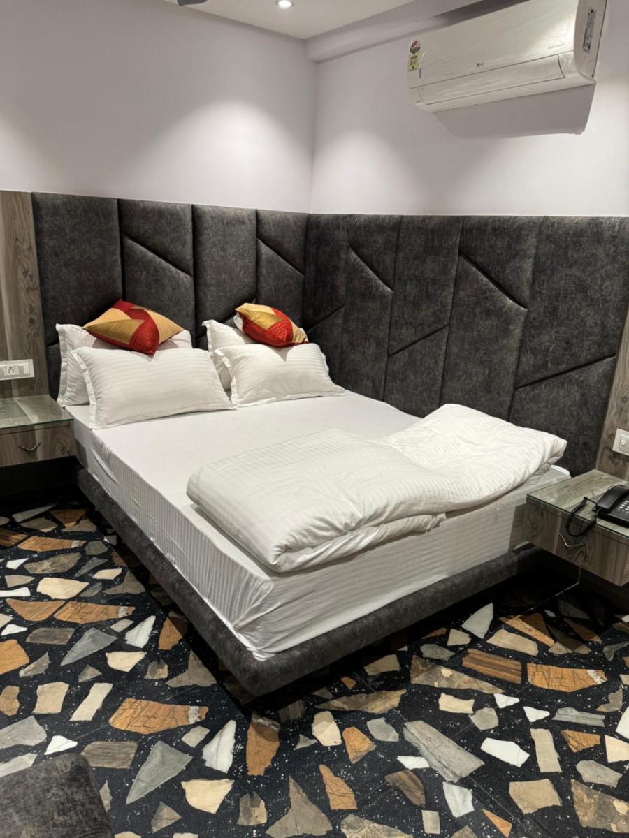 Hotel Sajanshree - Hizvo