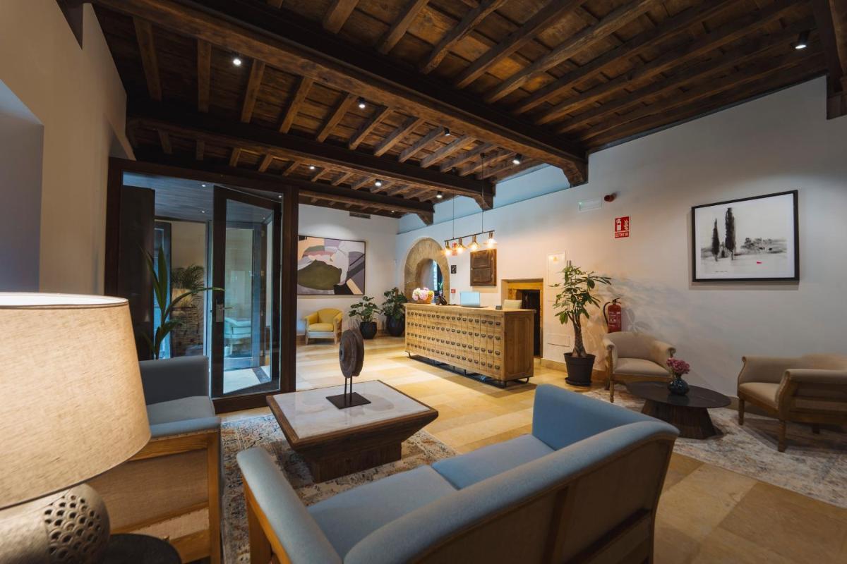 Hotel Palacio de Arriba - Housity